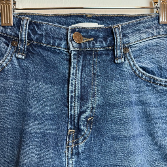 Habitual Womens 6/28 Blue Denim Cropped Straight Leg Logan JeansFrayed Hem Jeans - Picture 3 of 13